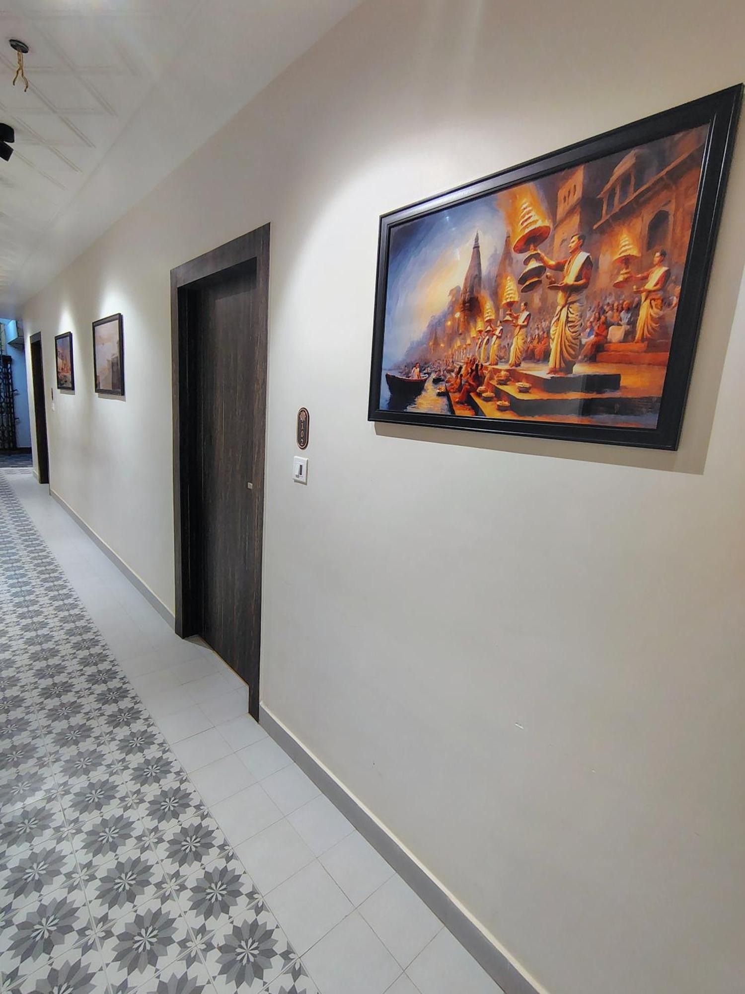 Puri Inn Varanasi Bagian luar foto